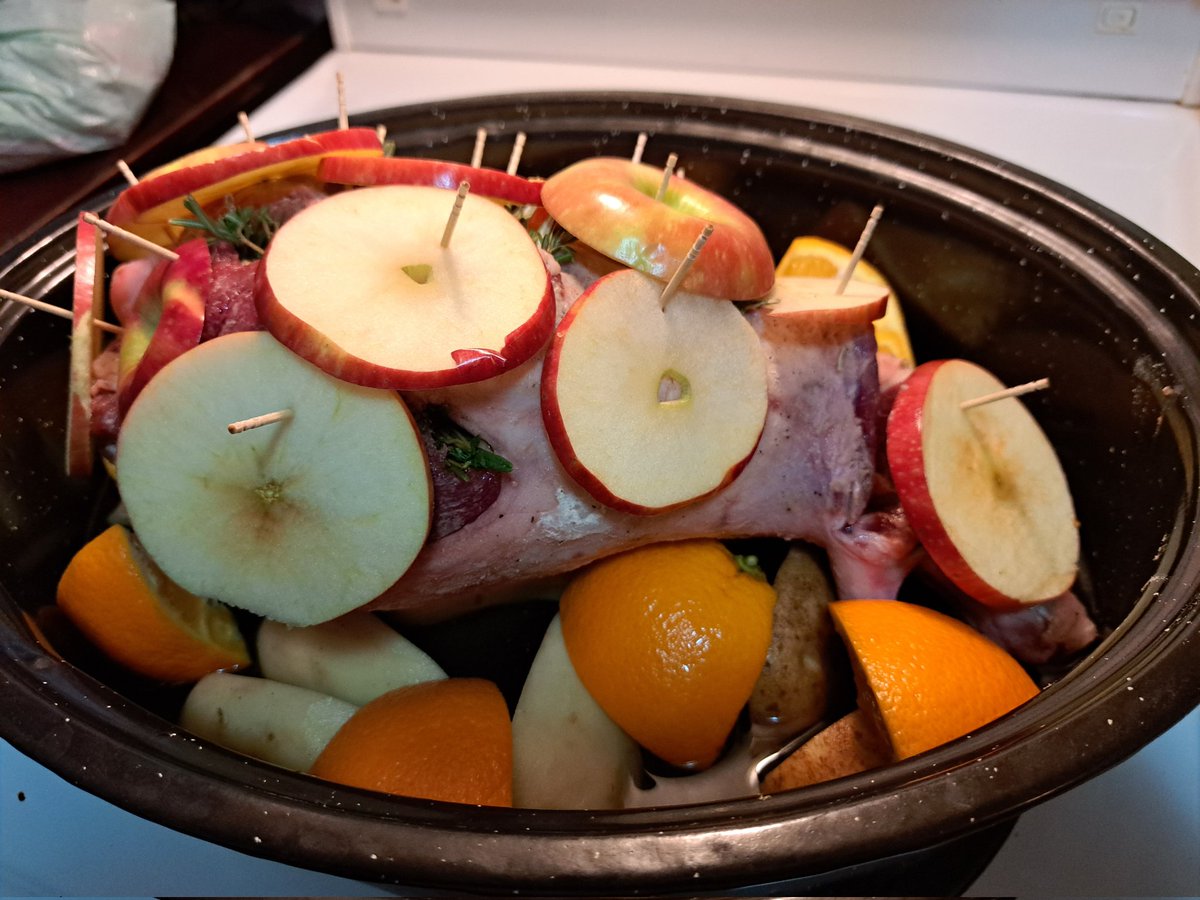 TheMadDruid17's tweet photo. Tis mabon m'lord! Us peasants must feast & quench our thirst. Lift your glasses & celebrate another year of harvest 🍻🌾🐑
I am making a leg of lamb, apple garlic rosemary thyme 🤤 #mabon #pagan #food #lamb #delicious #fall #fallfestive #cooking #festival #druid https://t.co/Gnoi6AvApQ