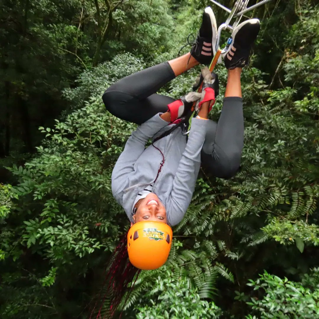 CoiaBoo's tweet photo. 1. If it scares you it may be a good thing to try.
2. Great things never come from comfort zones.
3. You never know what awaits you on the other side of fear.
4. Life is like a zipline - to move forward and soar you need to take a leap.
#exploringnewheights #zipline #Boquete https://t.co/vFZgNla3bo