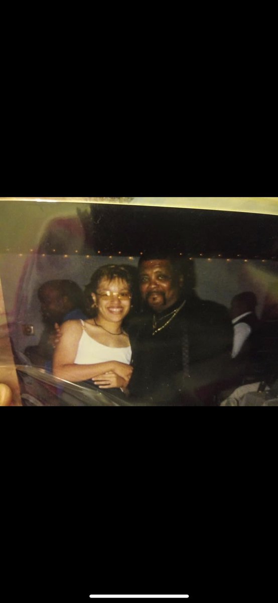 ASipOfZae's tweet photo. I wish I could turn back the hands of time, I would’ve hugged you a little tighter, loved you a lot harder😩💔 https://t.co/duRmO3FELP