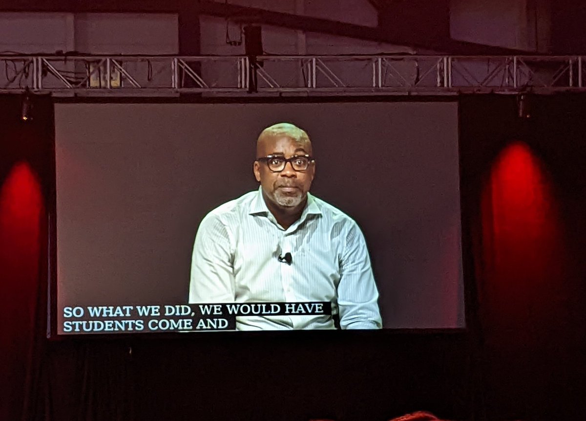 Marie Vivas tweet media