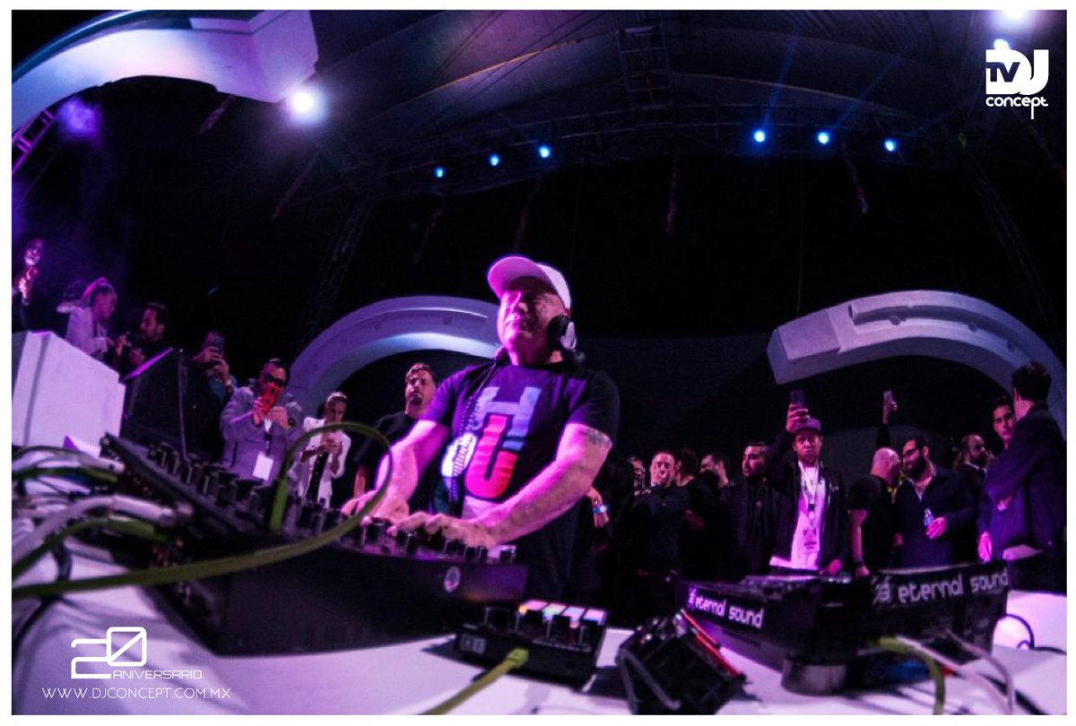 DJCONCEPTTV's tweet photo. La reapertura del 𝐁𝐀𝐑𝐁𝐀𝐑𝐎 𝐂𝐥𝐮𝐛 𝐇𝐨𝐮𝐬𝐞 se engalanó con la presencia de uno de los grandes de la escena House de Nueva York, y desde ahí para todo el mundo: @DannyTenagliaDJ 💿

Conoce más➡️ https://t.co/noHyYTr6xI

#HouseMusic #NightClub #DJs #EscenaElectrónica https://t.co/I6Gsi7ByyC
