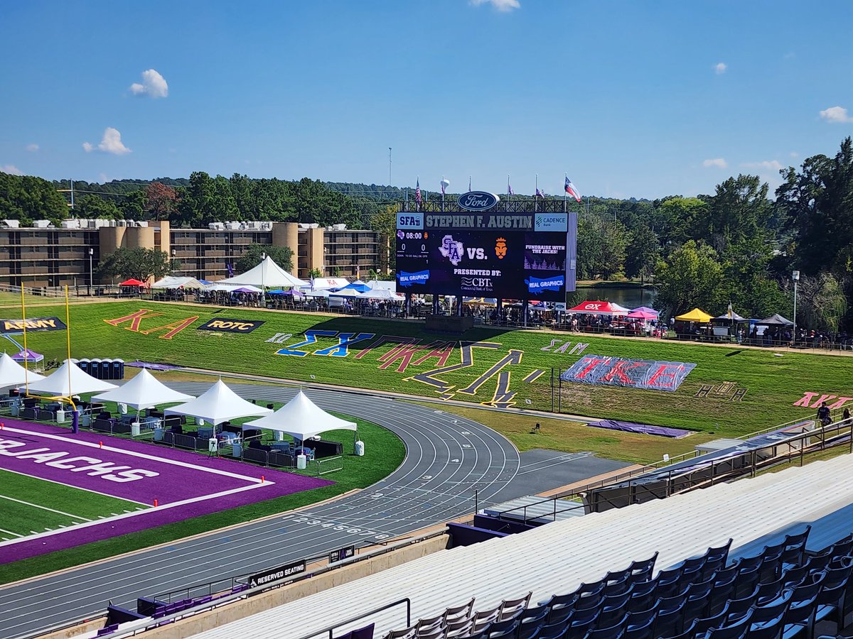 rivey35's tweet photo. It's GAME DAY in the #PineyWoods! Really proud of our staff for working extremely hard to create a great game day experience for @SFA_Football fans! Looking forward to a GREAT day! #RaiseTheAxe #AxeEm https://t.co/7eu2HM87GL
