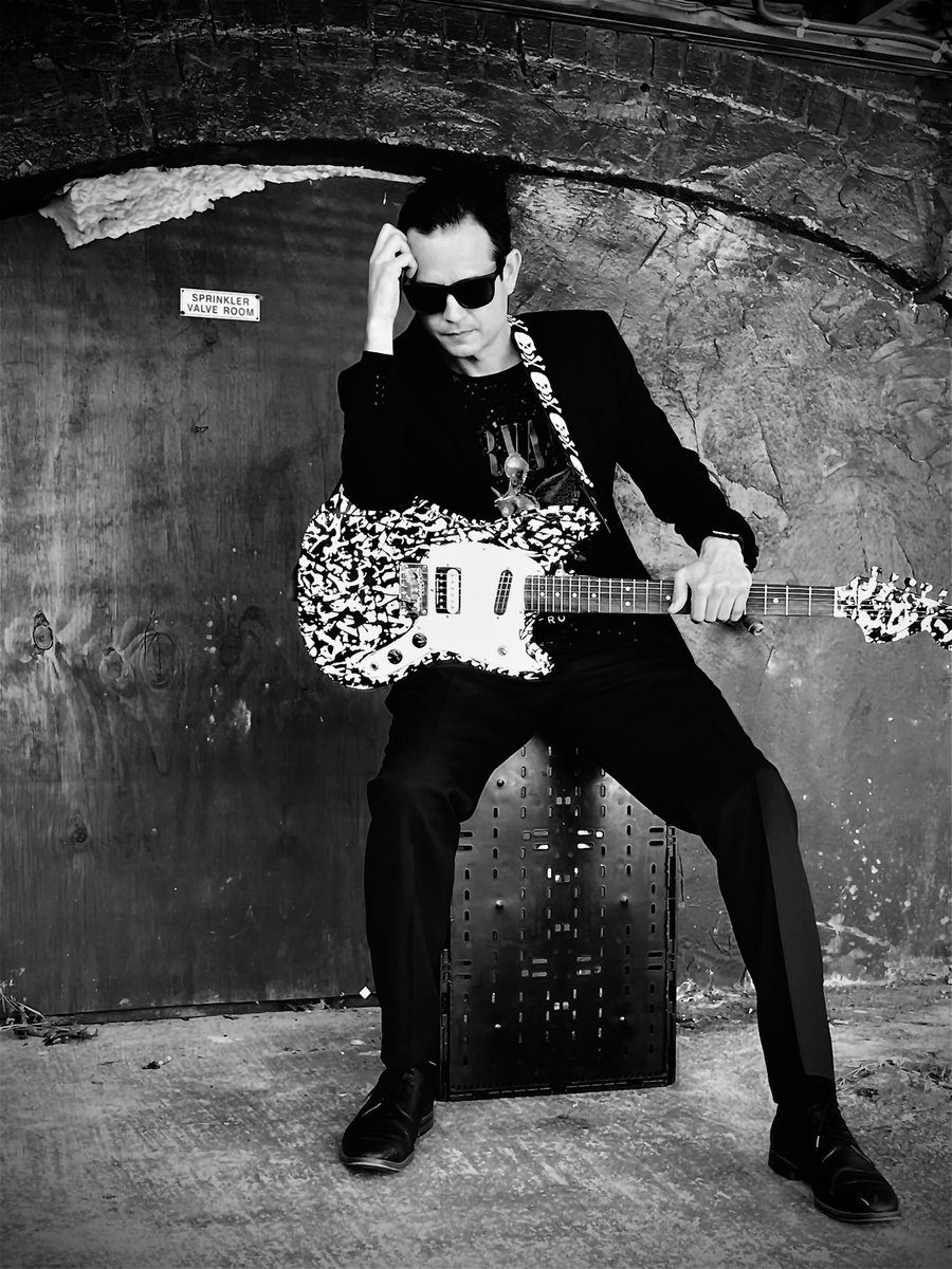 JustAFanPhoto's tweet photo. New music coming out from Matty on 9/30 on all music platforms. #targetrockstar https://t.co/ro297NsD2c