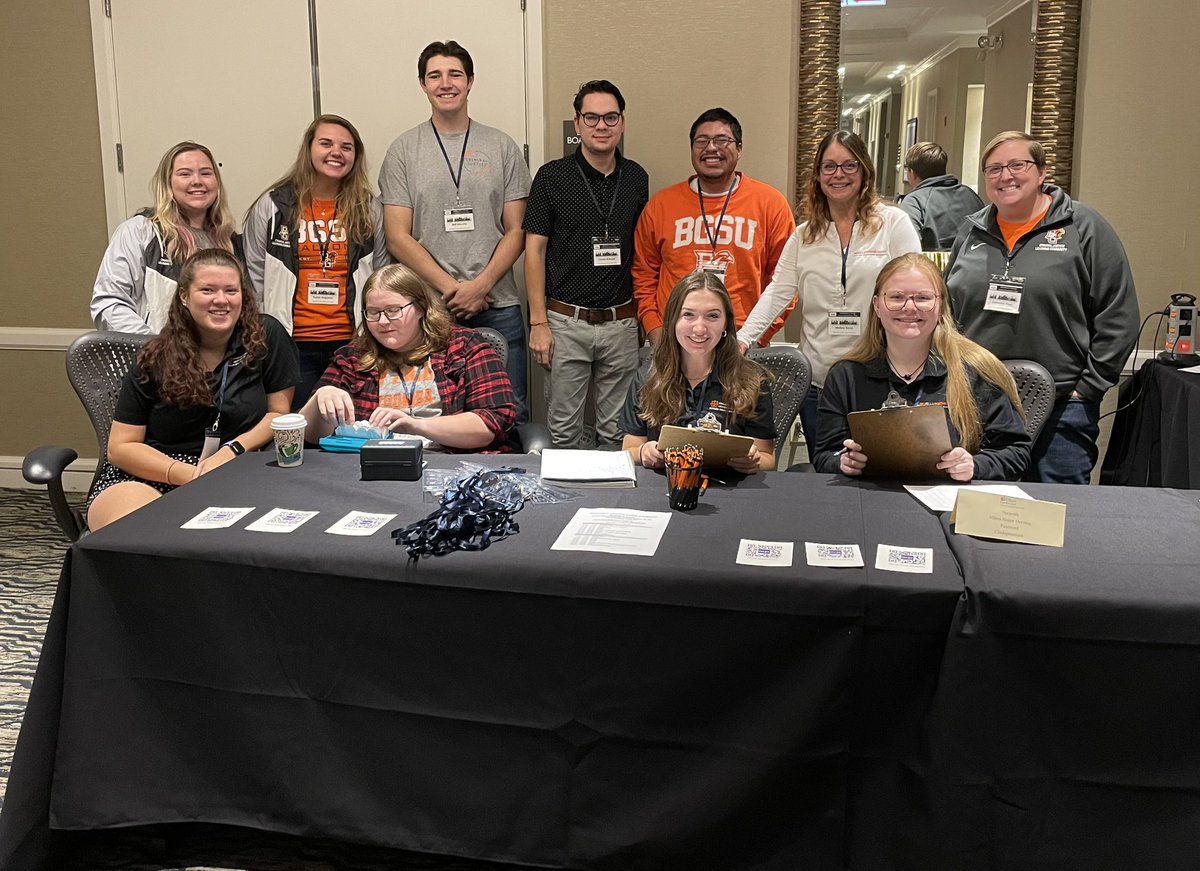 Fun few days in Chicago with the <a href="/BGSUCJ/">BGSU Criminal Justice</a> Learning Community students attending <a href="/MidwesternCJA/">Midwestern Criminal Justice Association</a>  Annual Meeting! Many thanks for all of their help working the conference registration table. They also enjoyed pizza &amp; rocked the poster competition. <a href="/BGSUHHS/">BGSU College of Health and Human Services</a> @mwburek