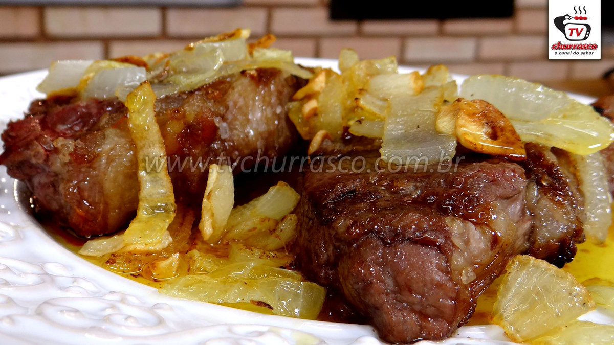 tvchurrasco's tweet photo. Confira como preparar CHORIZO NO ALHO, uma carne extremamente saborosa.
#tvchurrasco #foradamedia #chorizo #alho #churrascoargentino #bifedechorizo #bifes #bife #churrasco #churrasconabrasa #churras #churrascão
https://t.co/5bdidsUk5P https://t.co/vW2E1Dii1u