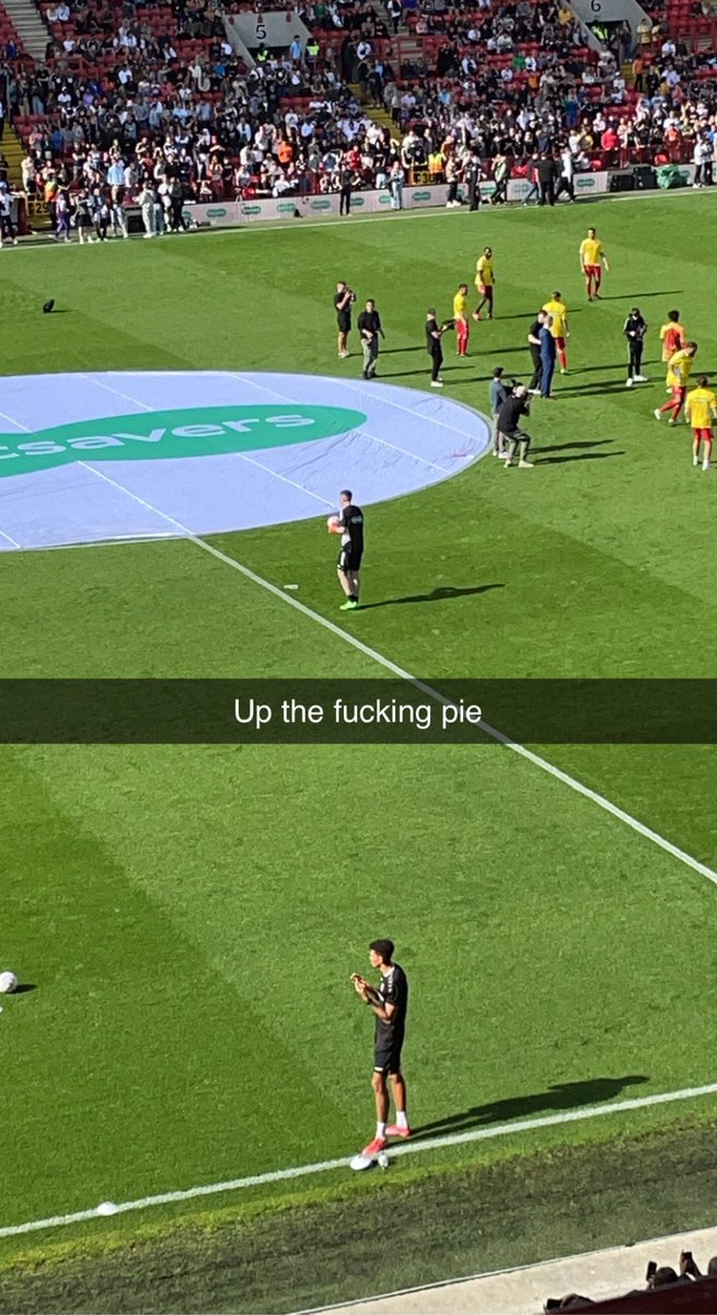 dancottom4's tweet photo. Up the fucking pie @the_pieface https://t.co/R2lIasa2J0