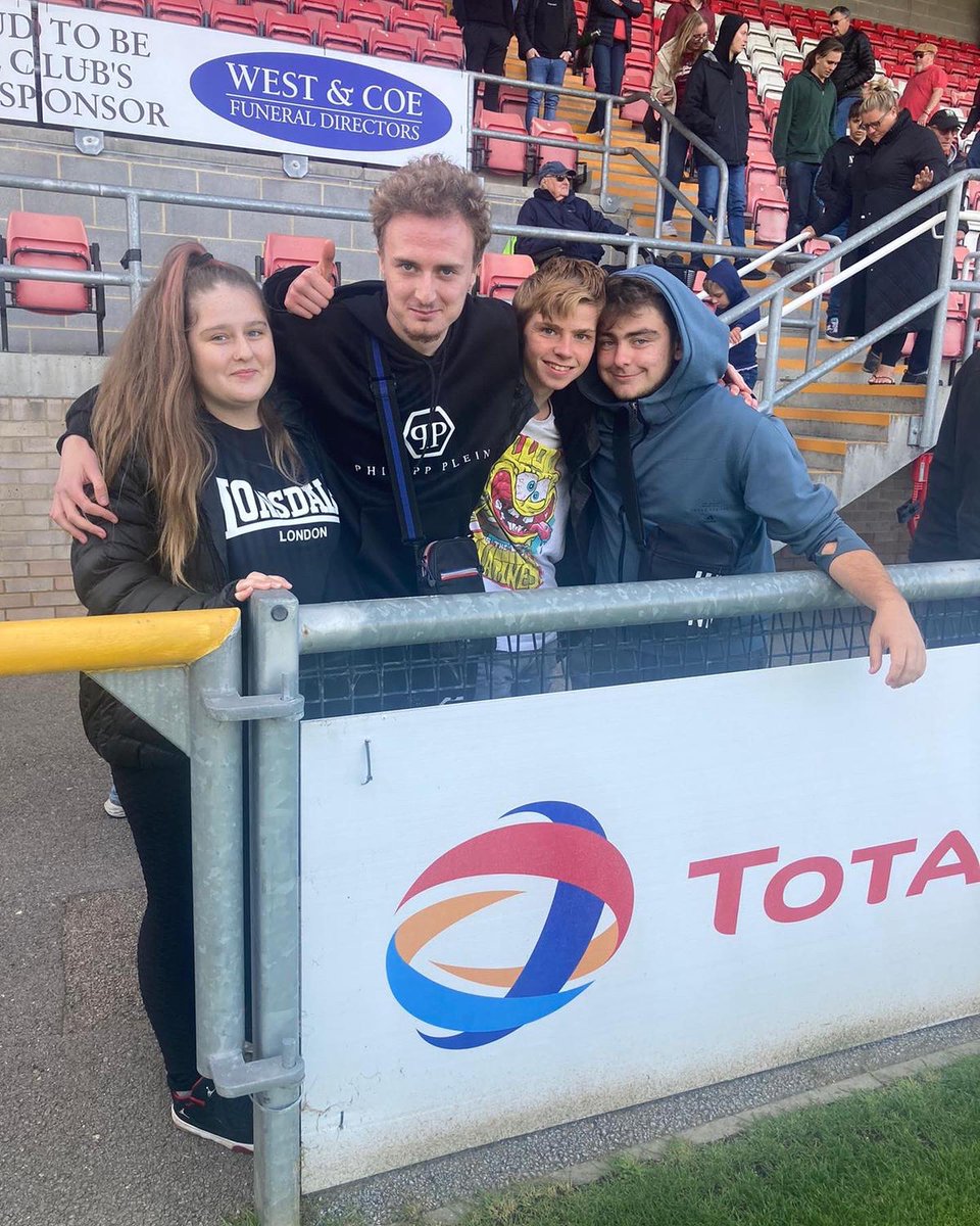 BD Progress Project (@bdprogresspro) on Twitter photo Another weekend of football and another get result for โ๏ธ! Thank you to Dagenham and Redbridge FC Community Trust and the National Lottery for another great opportunity for three of our members, along with a girlfriend, to watch a live match. โฝ๏ธ๐๐
<a href="/Dag_RedFC/">Dagenham & Redbridge</a> Another weekend of football and another get result for โ๏ธ! Thank you to Dagenham and Redbridge FC Community Trust and the National Lottery for another great opportunity for three of our members, along with a girlfriend, to watch a live match. โฝ๏ธ๐๐
<a href="/Dag_RedFC/">Dagenham & Redbridge</a>