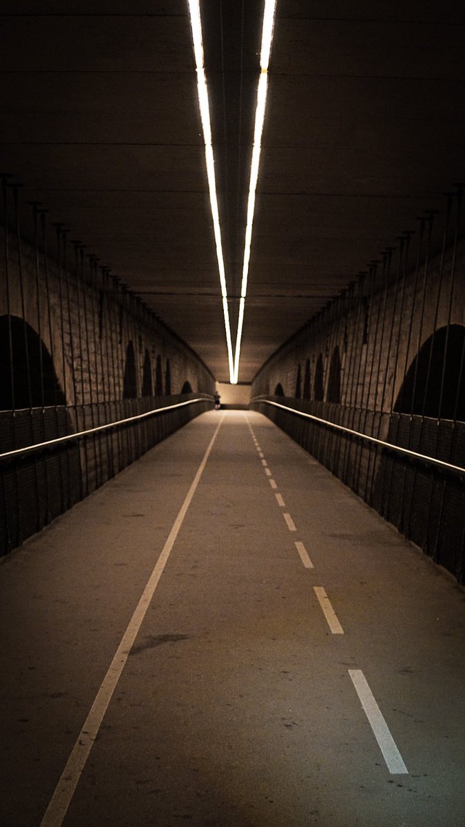 Pont Adolphe 📸
Luxembourg 
Sony A6000
Sigma 30mm f1.4

#photography #photo #photooftheday #Photographie #streetphotography #nightlife #pont #sony #SIGMA #Travel #travelphotography #love #art #work #time #picture #FolloMe