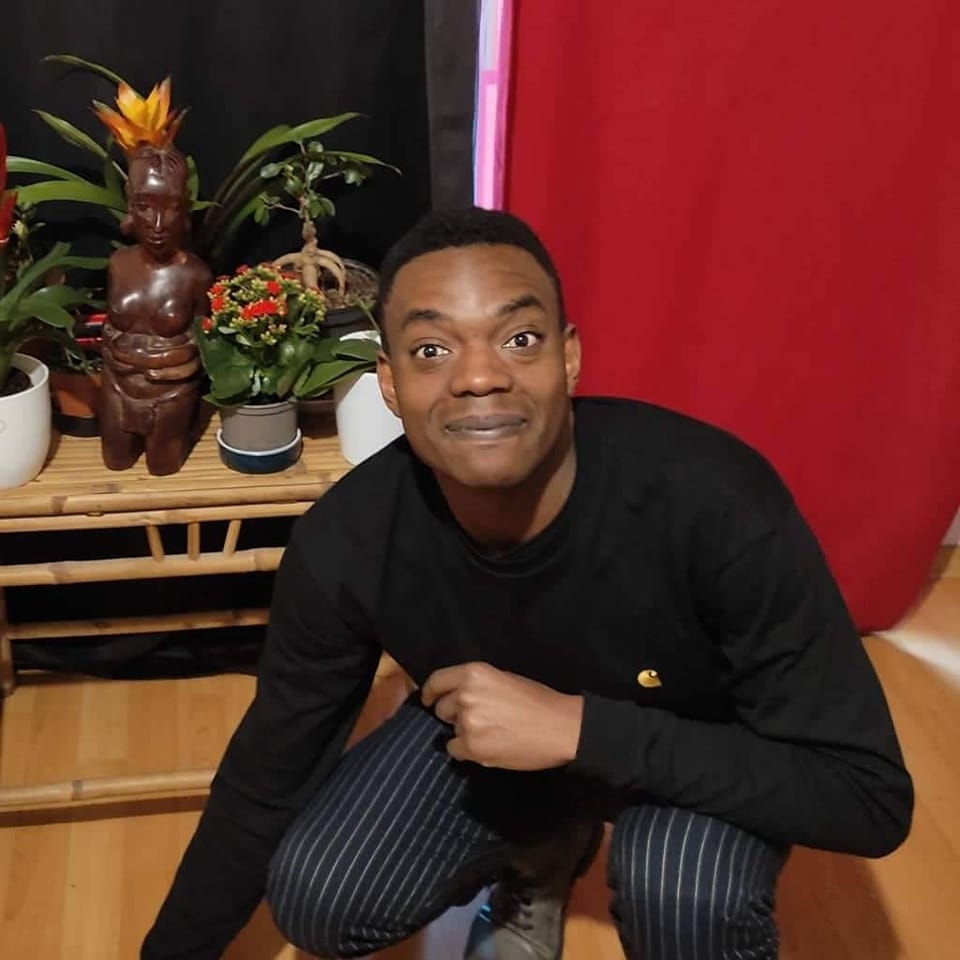 Mont-de-Marsan (40) : Olivier Djoko Simo, 21 ans, déjà condamné pour violences, mis en examen pour le meurtre de Pierre Bœufgras, 76 ans
fdesouche.com/2022/09/24/mon…