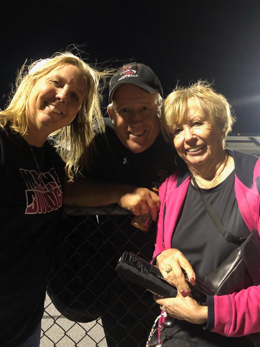 RedMtnFootball's tweet photo. What a great night honoring the Demassa family. #family @tanner_demassa https://t.co/xQXdcSKAfk