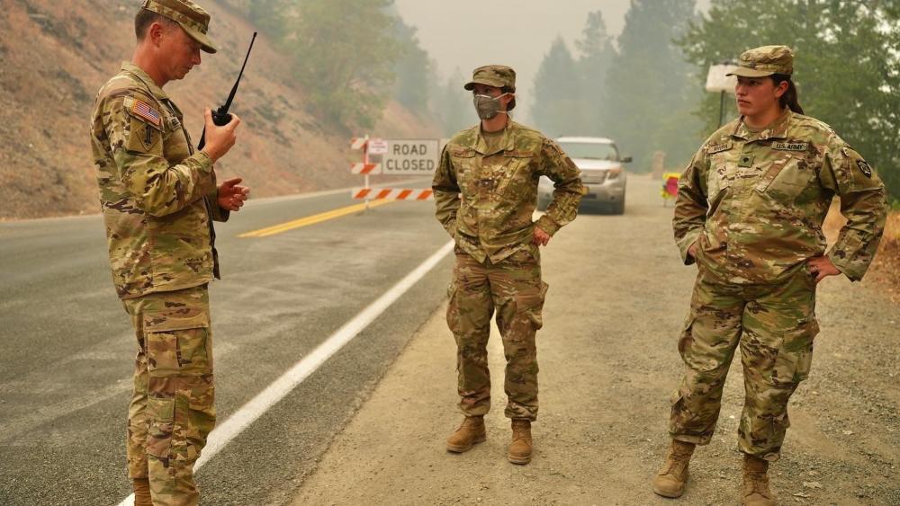 ReserveOrg's tweet image. @OregonGuard Supporting Rum Creek Fire Fighting: bit.ly/3AQ010W

#OregonGuard #RumCreek #Firefighting #Rescue #GuardFireFighting
