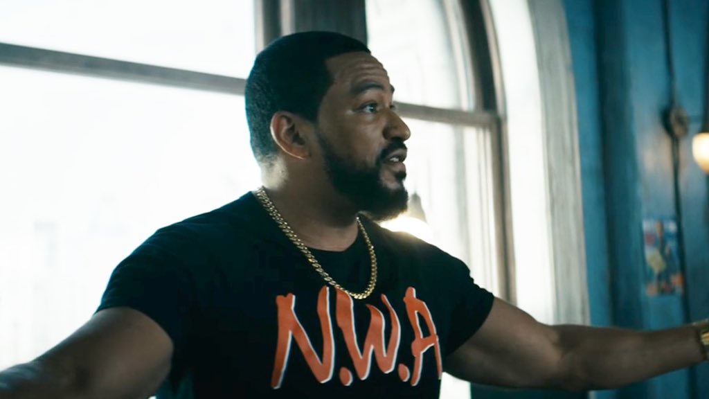 PrimeVideo's tweet photo. Ever wonder about the story behind MM's impressive t-shirt collection? Laz Alonso says, “He’s not in a super suit, so his super suit is hip-hop culture. That’s his swag and that’s his superpower.” https://t.co/9Zk0qWfgYJ