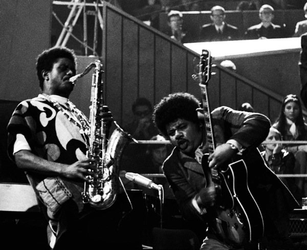 _motherslug's tweet image. One of my favorite photos of Pharoah Sanders &amp;amp; Sonny Sharrock. I hope these jazz dreamers are ripping it up together in the ascension.