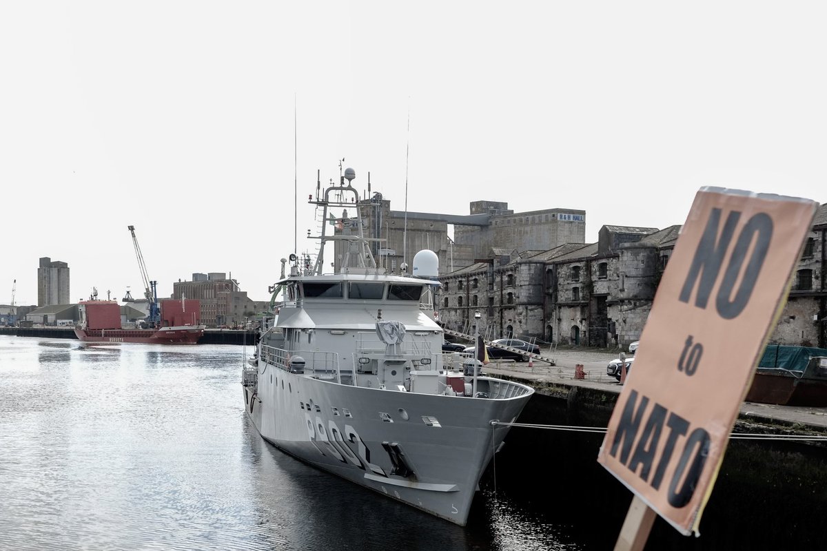 RiochtNaSaor's tweet photo. At the Anti-NATO, pro #Neutrality demo in #Cork this morning, where yet another #NATO warship has made an unwelcome appearance #notoNato  #keepIrelandNeutral #keepIrelandPeaceful #KeepIrelandSovereign #KeepIrelandFree https://t.co/3AMakYumxC