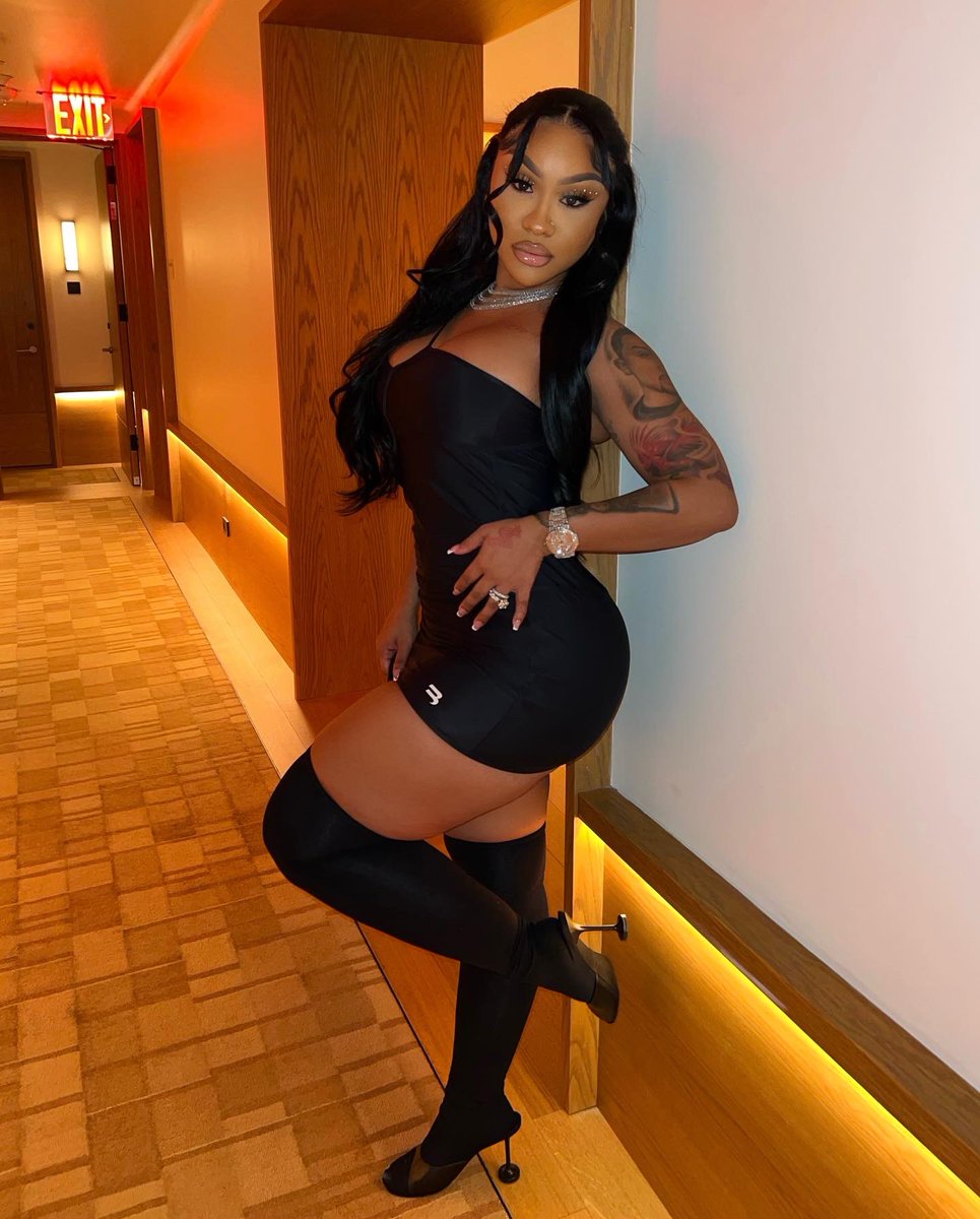 AriTheDon's tweet photo. Keep it real, I’m looking exotic 🖤 https://t.co/z78Va0TKn4