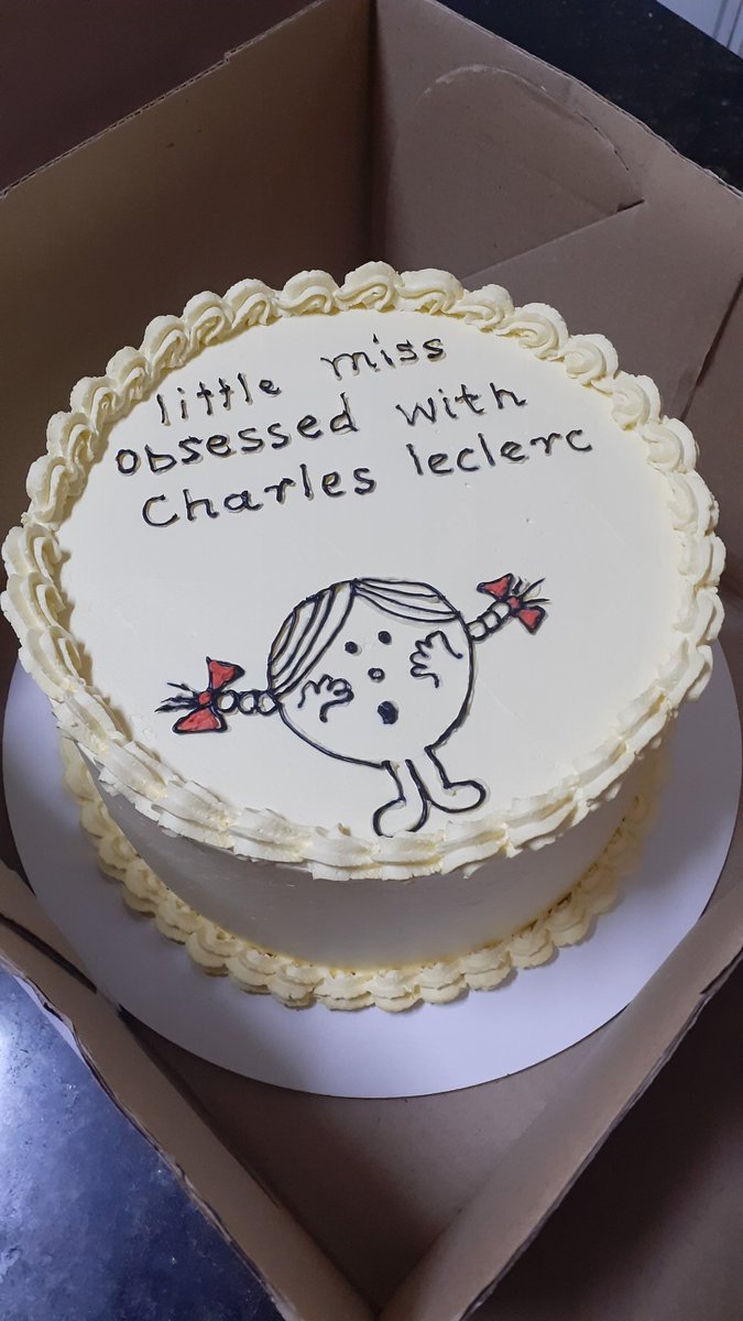 leclercsletters's tweet photo. EVERYONE STOP AND LOOK AT MY BDAY CAKE DMKSKSKSKS IM IN LOVE https://t.co/A8OzehtBSr
