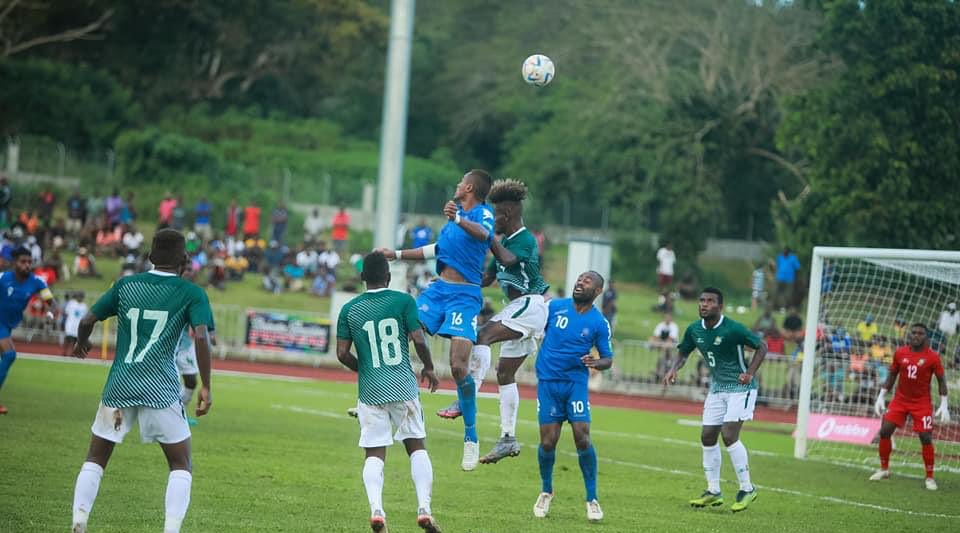 SystemFoot's tweet photo. [#Amical🌐] Les #ÎlesSalomon 🇸🇧 et les #Fidji 🇫🇯 se neutralisent 2-2 !

⚽️ #Leai 31’
⚽️ #Leaalafa 54’

⚽️ #Krishna 64’
⚽️ #Remueru 66’

#SOLFIJ https://t.co/LxlNGgr7aS