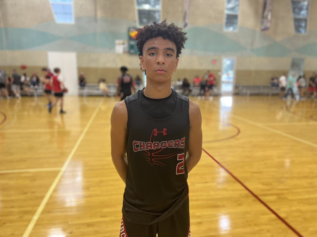 TexasHoopsGASO's tweet photo. #GASOFC22 Notebook 📒 

@210mxson - @churchillhoops 
2023

• Electric scoring guard
• Tough shot maker
• Catch &amp; shoot ability with deep range

#GASO | Everyone’s Big Stage https://t.co/6v0HC1r9WR
