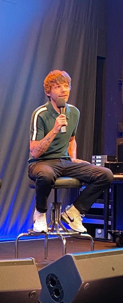 Louis Tomlinson Fashion on X: Louis appears to be wearing Lacoste Men's  L003 Neo Sneakers in Yellow and Off White for the first show of the Faith  In The Future World Tour