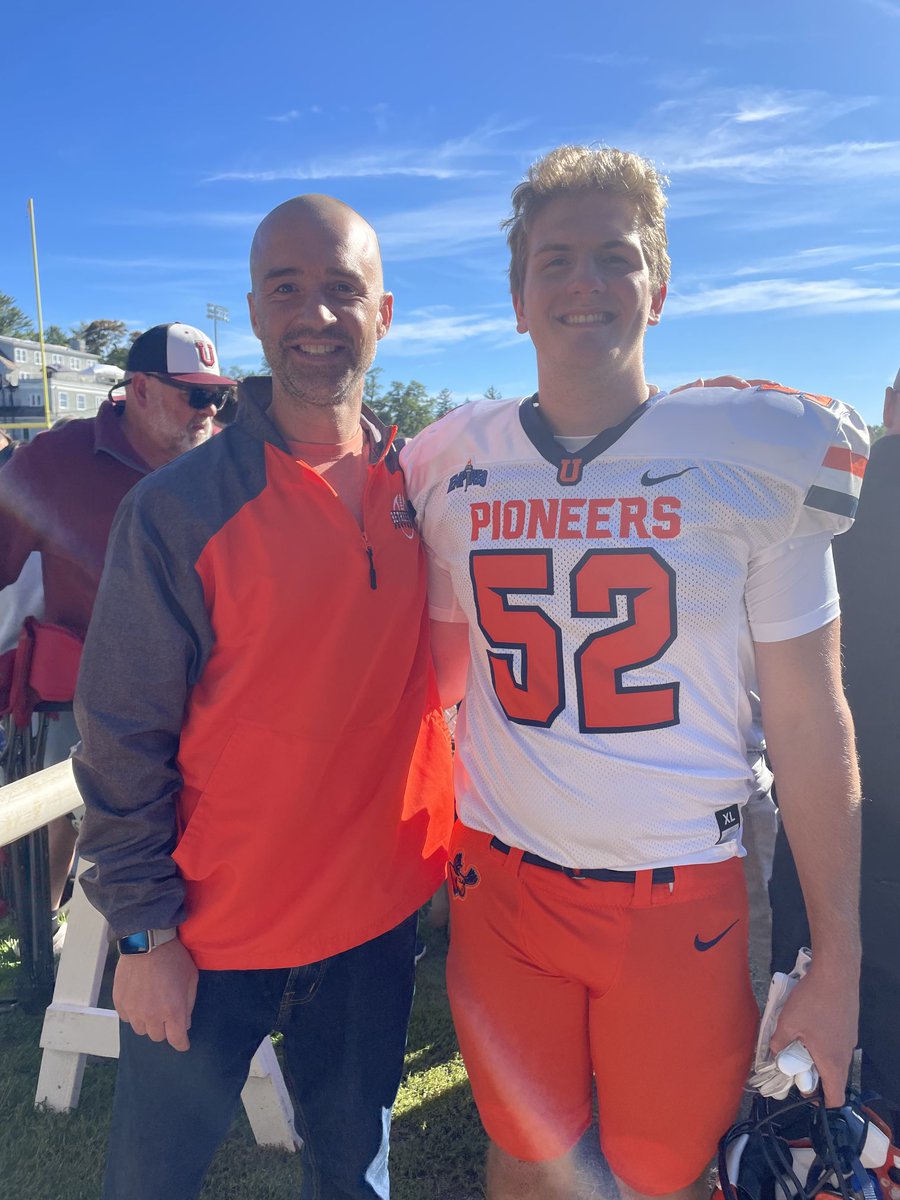 Love seeing former players back home.  Congrats to ⁦<a href="/nickgcewicz/">Nick Gicewicz</a>⁩ and ⁦<a href="/Utica_Football/">Utica Football</a>⁩ on the come from behind W.  Making our program proud.