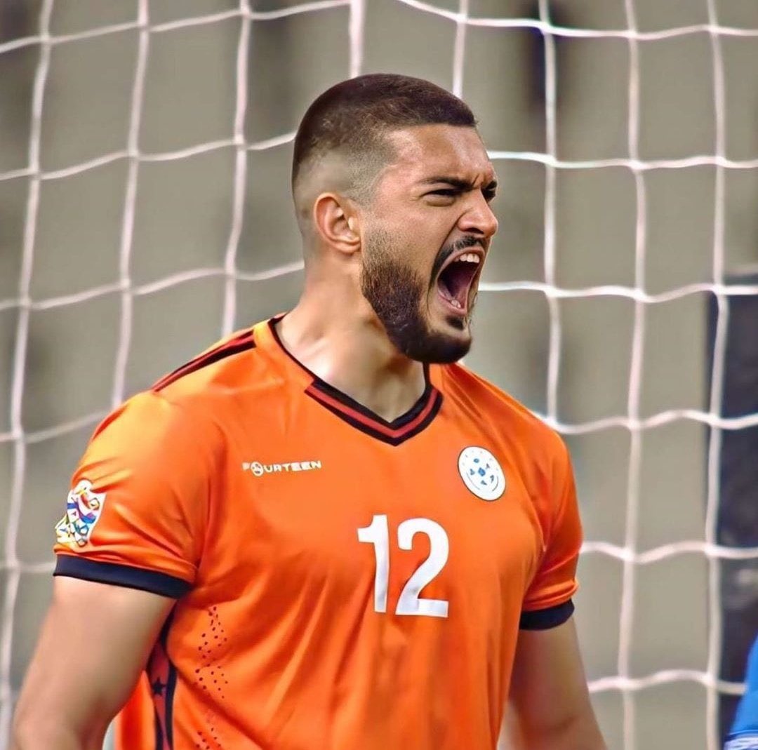 Aro Muric vs Northern Ireland tonight:

• 7 saves 
• 3 saves from inside the box 
• 75% pass completion rate
• 1 clearance

Our No. 1 🇽🇰🧤

[Credit - <a href="/kosovanfooty_EN/">Kosovan Football 🇽🇰</a>]

#TwitterClarets