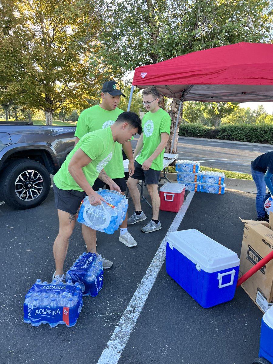 wsuphidelt's tweet photo. Today our brothers participated in the annual ALS walk. Every year, we walk in remembrance of the lives lost to ALS and raise money to help find a cure. What a great experience! https://t.co/vnM49luCMg