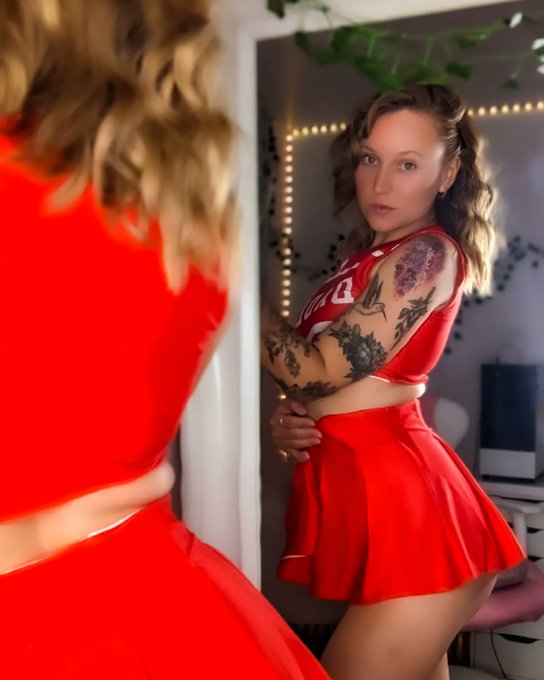 would you spend the weekend with me ?

#onlyfans #egirl #onlyfansgirl #onlyfanspromo #INKED #modeling