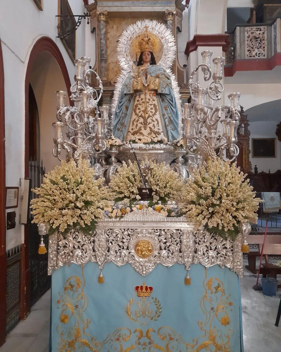 cofrade_algaba's tweet photo. Nuestra Purísima Concepción Coronada preparada para su Salida Gloriosa de mañana. @ay_purisima 

📷@HdadPurisima https://t.co/BFRGpNY4kI