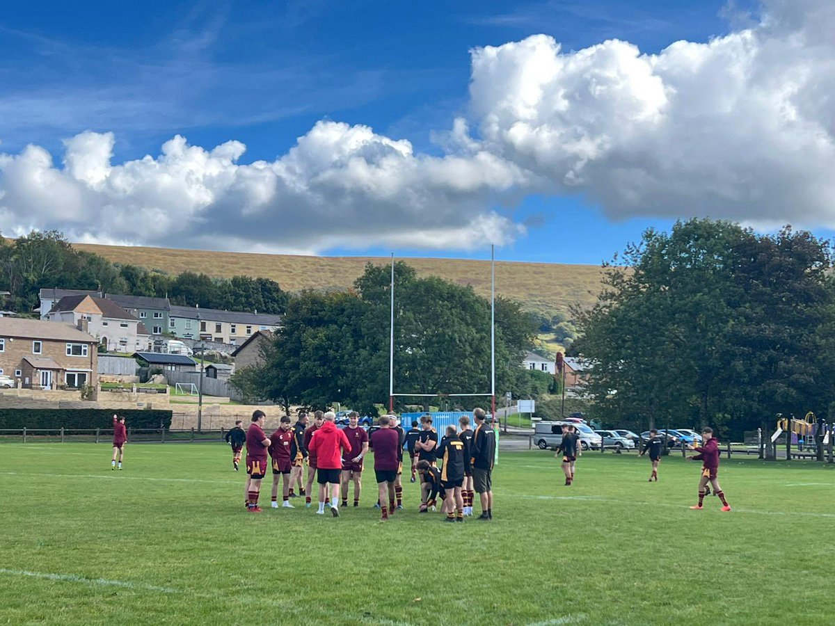 OHughesRugby's tweet photo. Really enjoyed being back in the middle today.

Abergavenny Youth Vs Abertillary/Brynmawr Youth today. Some fantastic rugby played by all. 

Pleasure to Referee.🏉 #CmonRef https://t.co/S2YgHlRAs0