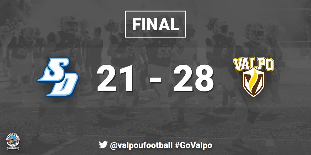 valpoufootball's tweet photo. 🏈🏈🏈 Valpo Gets a W on Homecoming Day!!! 🔔🔔🔔
#GoValpo #ValpoHome22 #ValpoAlum #WeAreBeacons https://t.co/nsdQBjUh7l