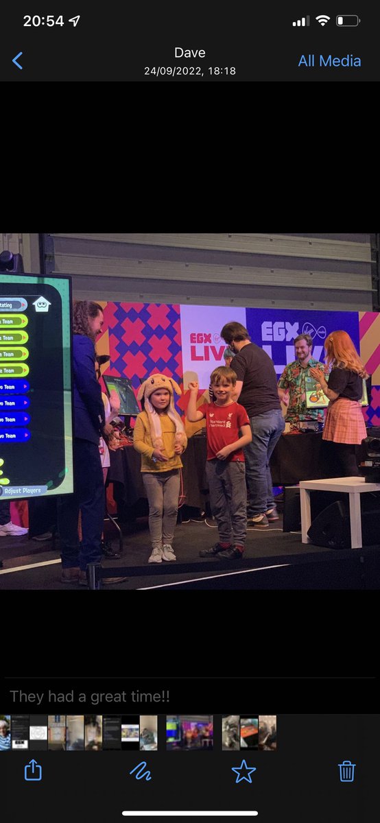 Castmana1's tweet photo. @EGX my daughters and nephew had an absolute blast taking on Nintendo Life @ Splatoon 3 on the Live Stage today.  They demand a rematch.  Thanks to Elliot for being so kind with them - what a nice fella. https://t.co/Oz8SNfbPs6
