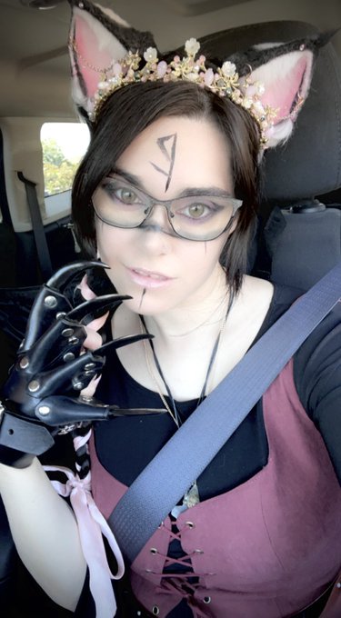 Going to the Renaissance Faire! https://t.co/dLHplw9H37