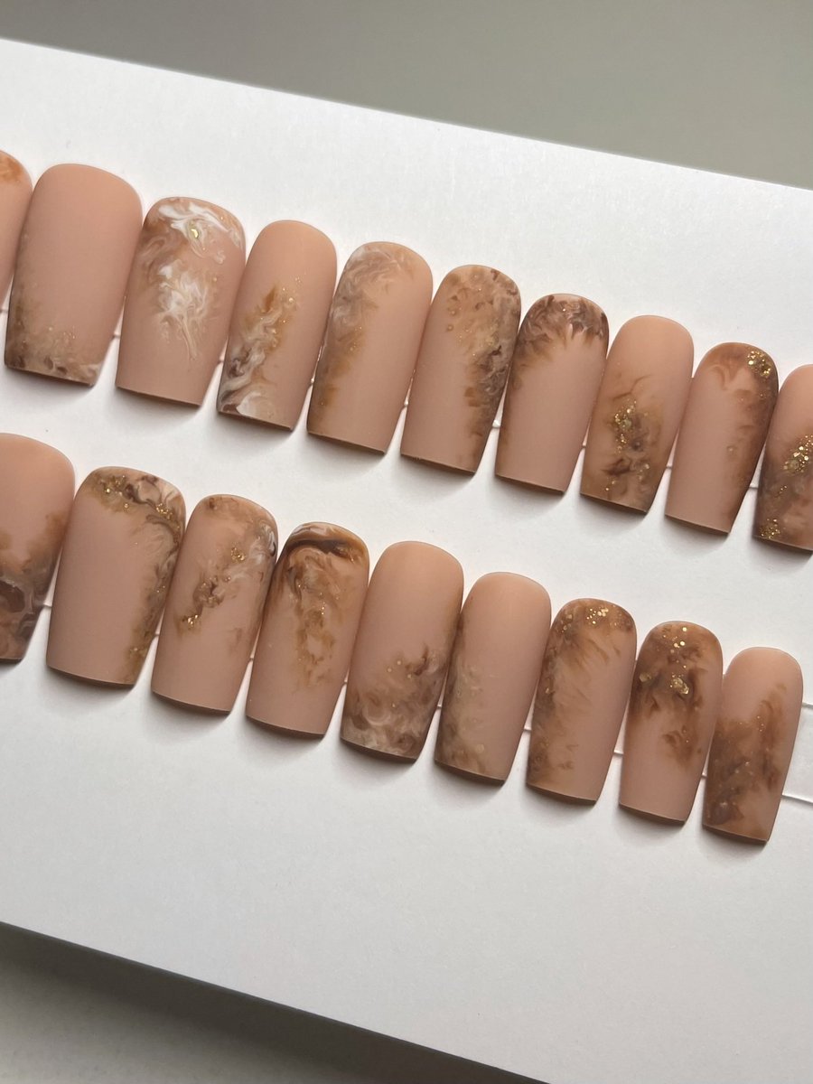 nailsXflower's tweet photo. coffee break anyone? ☕️#nails #pressonnails #pressonnailsforsale #pressonnaillovers #pressonnailbusiness #nailtech #nailinspo #fallnails https://t.co/0klk19tPDK