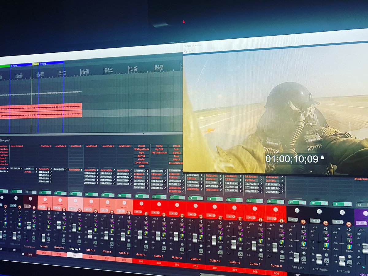 MHamrock's tweet photo. Rocking’ this vid. #markhamrock #musicforfilm #filmcomposer #filmscorecomposer #filmscore #filmmusic #documentarymusic #filmmusiccomposer  #musicforvideo #videomusic #musiccomposer #producingmusic #musicfortv #tvmusic #videogamemusic #musicforvideogames https://t.co/I1TgVza325