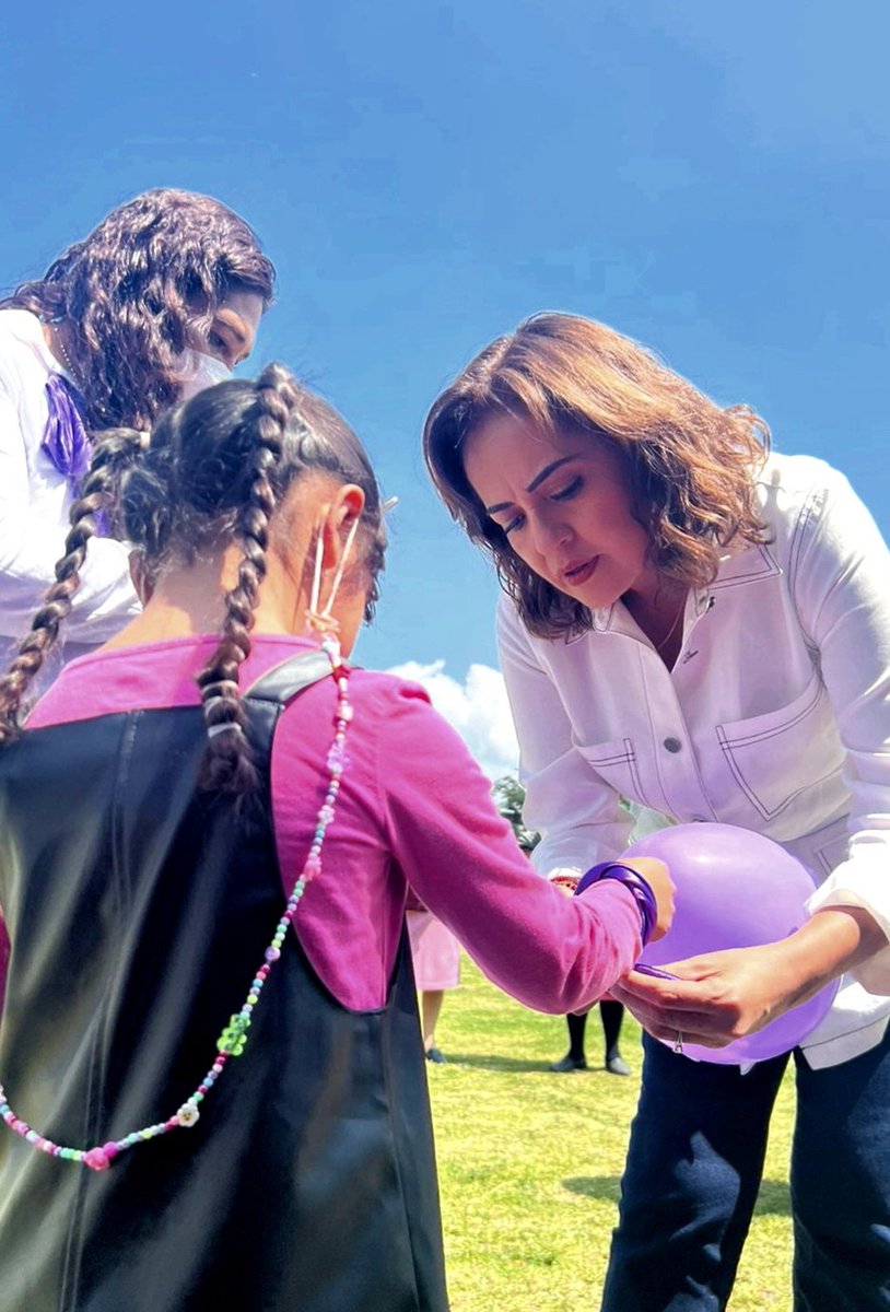 AnaLiliaHerrera's tweet photo. .@50mas1edomex tiene presencia ya en 90 municipios de los 125 de nuestro Estado de México.

Estamos más fuertes, más motivadas y más comprometidas a seguir fomentando la igualdad, la no violencia y la sororidad. 

¡Somos 50+1! 👊🏽💜 https://t.co/RnLhS9SOPi