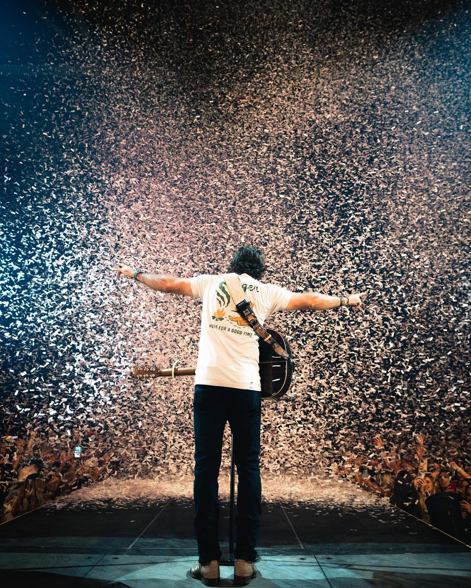 Can’t get over how awesome last night was. Thank you Springfield, MO. 
📸 Grayson Gregory &amp; Aaron Davis