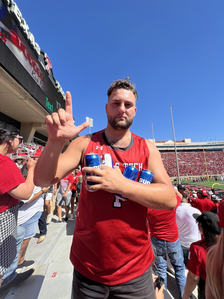 danabeers's tweet photo. RED RAIDERS TAKE THE LEAD. SOME PEOPLE ARE ASKING IF IM THEIR LUCKY CHARM https://t.co/pI5Wy5OVwt