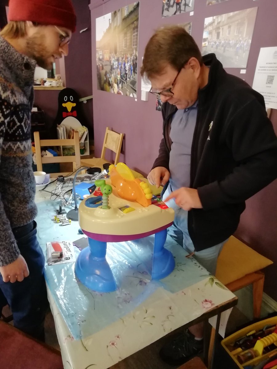 Super launch day #GreatBigGreenWeek on Preston.
<a href="/LarderLancs/">The Larder</a> Sustainable Saturdays featuring an apple press, Repair Cafe run together with #prestonaction, green children's crafts. #Prestonpedals bike repair