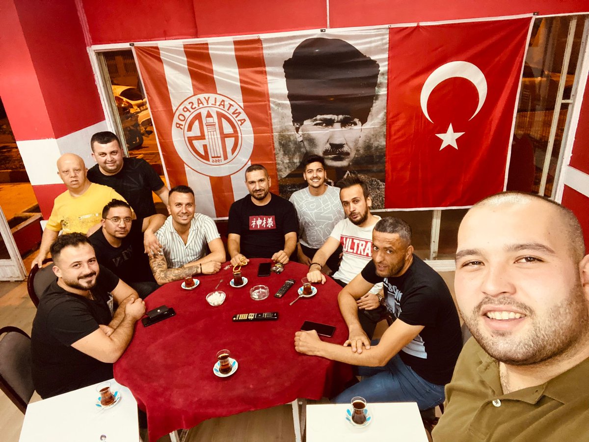 pasa_1966's tweet photo. ASıl bizim aramızda güzeldir hasret Ve ASıl biz biliriz kederi.. https://t.co/E7My9Ofqgs