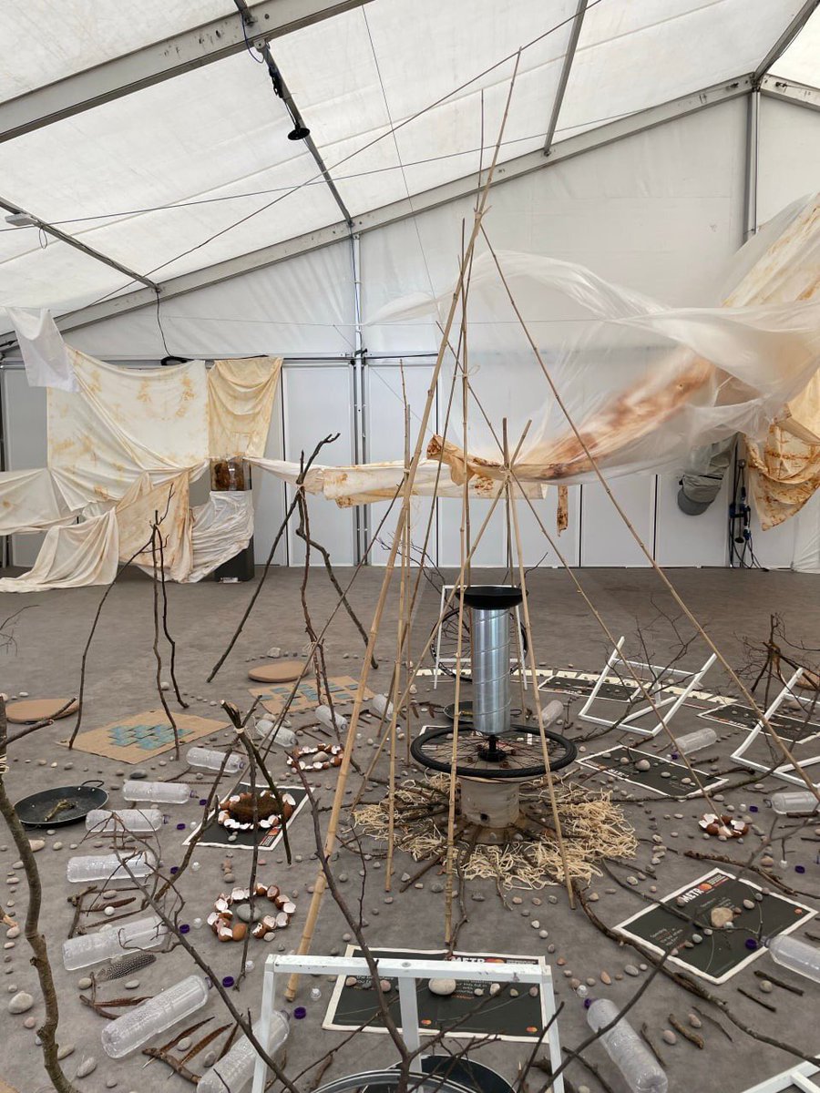 coco_weird's tweet photo. Does anyone know that going to watch art exhibitions will increase artistic cells? https://t.co/mYMgs8Otej