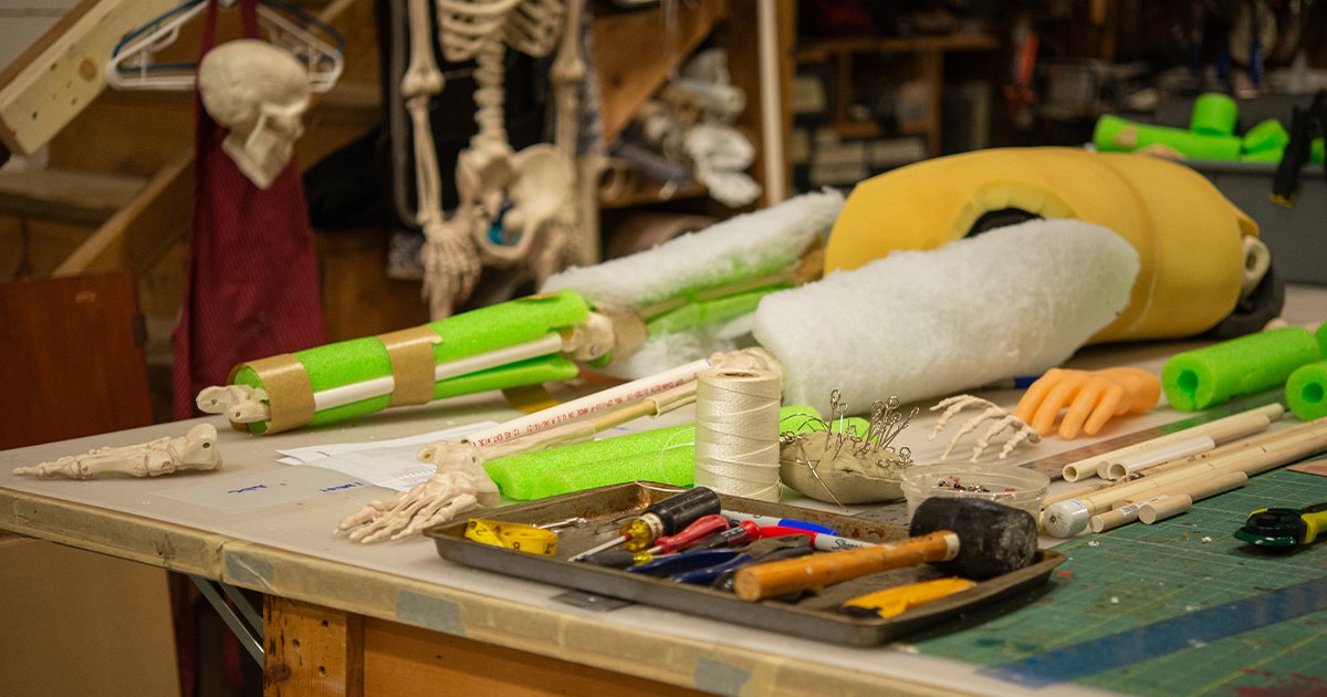 Delaware_REP's tweet photo. A body in the prop shop? Where will it go? Find out at the REP's performance of Arsenic and Old Lace, running from Nov. 3rd to the 20th! https://t.co/x4V0ssl6br

#WeAreTheREP #DelawareREP #Theatre #Udel #ShopLife #BackStage #ScenicArt #PaintShop #ProcessShot #ArsenicAndOldLace https://t.co/0Tv7C9jgG7