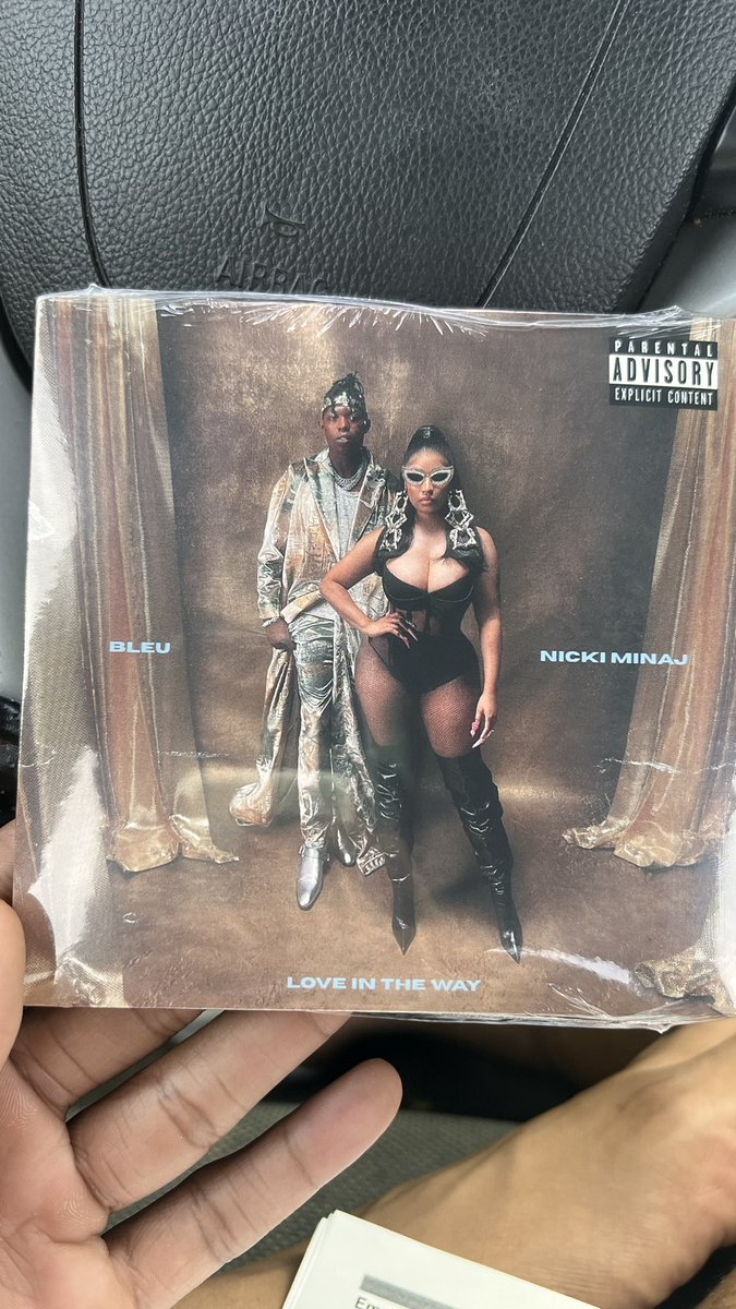 bagstoppedTSA's tweet photo. Look what came in the mail @NICKIMINAJ @_YungBleu #LoveInTheWayVIDEO https://t.co/FPUHTH1Cux