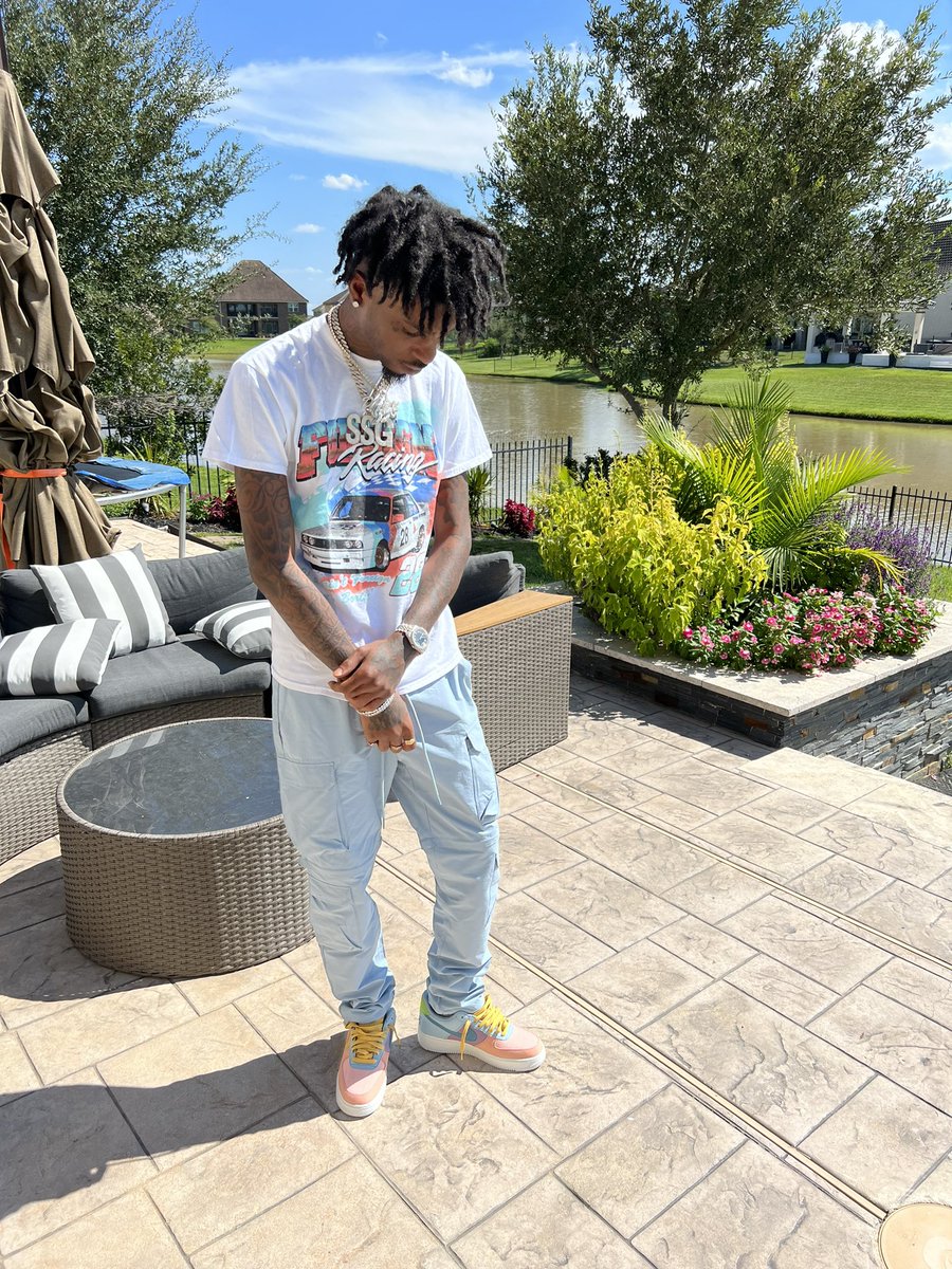 DCHerbo4's tweet photo. Thankin the Universe 🌎 for allowin me to be a Playa 🚦🤍 #SSGLOB4L https://t.co/1oe4O030bF