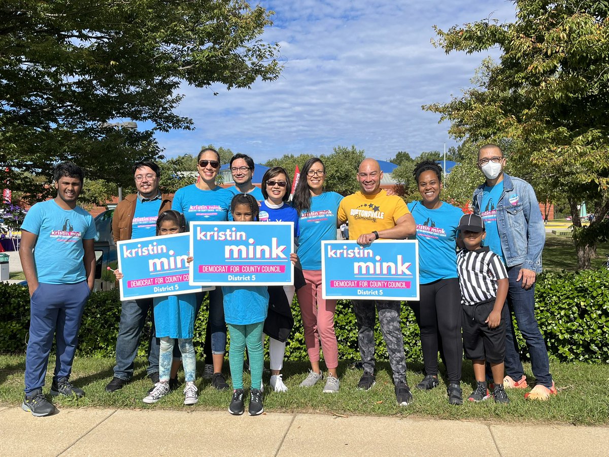 KristinMink_'s tweet photo. Team Mink had a blast at the Burtonsville Day Parade and Festival! https://t.co/JMYi13lMTU