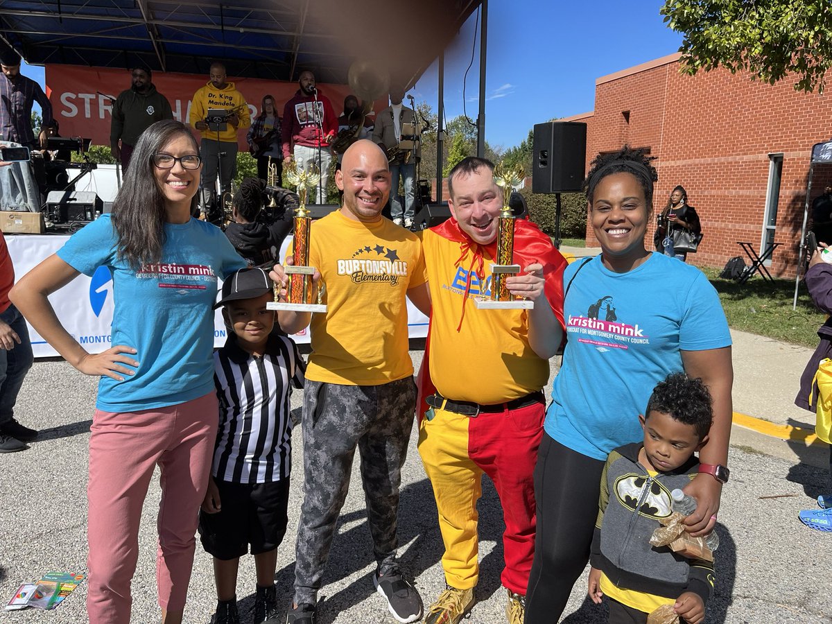 KristinMink_'s tweet photo. Team Mink had a blast at the Burtonsville Day Parade and Festival! https://t.co/JMYi13lMTU