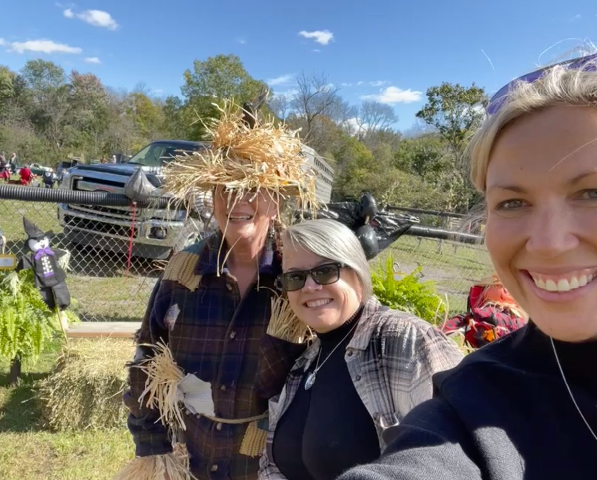 Shelby_Kramp's tweet photo. Beautiful day for the Family Fun Festival at Newburgh Conservation Park. 
Kicked off a day of entertainment and family activities while celebrating community spirit, volunteerism and togetherness. https://t.co/rJCbiavHr8