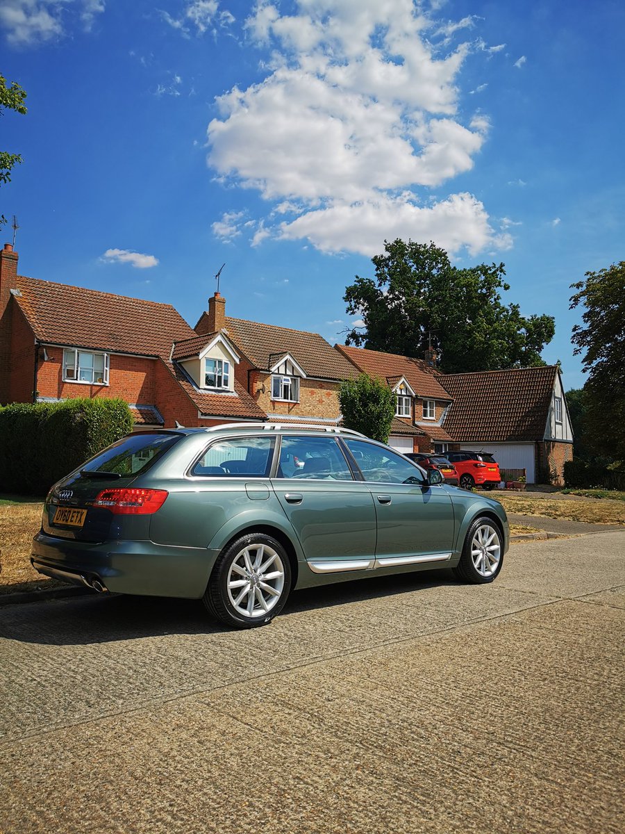 ScottRaven5's tweet photo. @ustownjail @fishyflaps12345 @Kyle_Fortune I love mine.

Owned by Audi for the first two years and spent those on the Royal Estate, gentleman spec in Highlands green with wood trim and brown carpets. 😎 https://t.co/jalZwWk99f