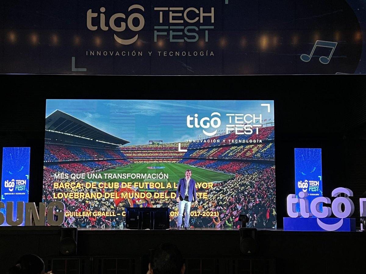 diegohv87's tweet photo. Excelente ponencia de #GuillemGraell ex Director de Marca de @FCBarcelona 

Compartiendo para de la estrategia de marketing del club.

Felicidades a @TigoElSalvador por estos esfuerzos para que los salvadoreños podamos aprender 🧠📚⚽️

#ElSalvador #TigoTechFest https://t.co/tzsPT6R552