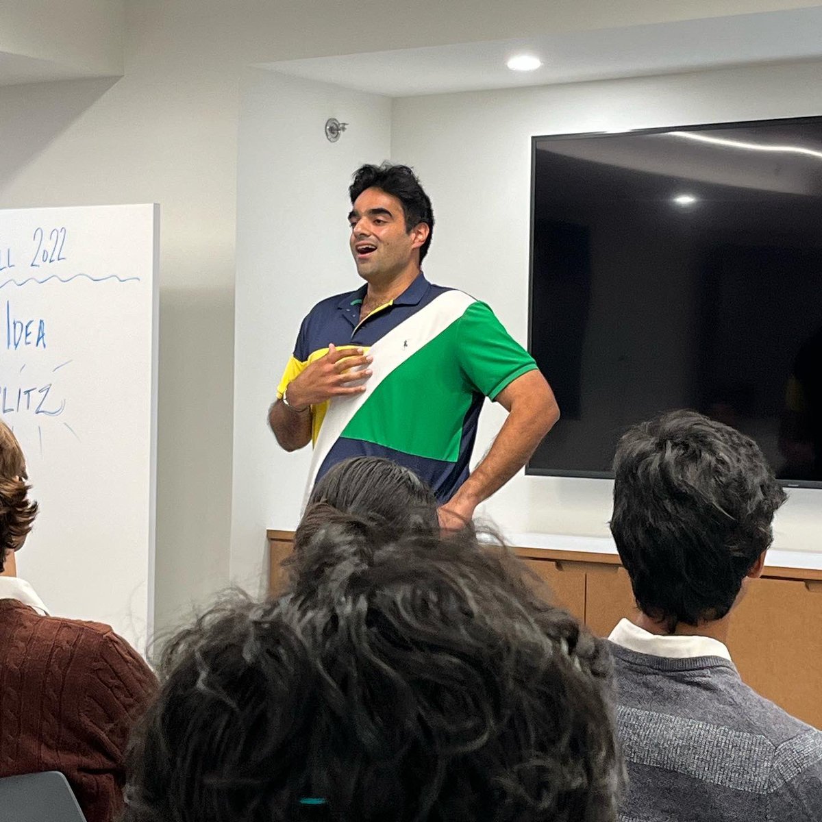 pittbigidea's tweet photo. After two years, it’s so refreshing to have our Blitz competition back this weekend with some in-person elements! 🎉 The energy in the room was unreal as students pitched their world-changing ideas in front of their peers last night. ⚡️💡 @PittTweet @PittInnovates https://t.co/B4mck6LbRy
