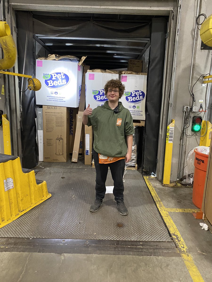 shandi (@shandi5120) on Twitter photo Coaches recognized their peers today on an engaging safety walk! Thank you for helping our building stay safe! <a href="/SpottsCarl/">Carl Spotts</a> <a href="/THDjweidner/">JWeidner</a> <a href="/lb6566/">Lorena Sprau</a> <a href="/THDChrisOrsini/">Chris Orsini</a> <a href="/logansahadiTHD/">Logan Sahadi</a> <a href="/rdc5120/">RDC5120 Van Buren,OH</a> Coaches recognized their peers today on an engaging safety walk! Thank you for helping our building stay safe! <a href="/SpottsCarl/">Carl Spotts</a> <a href="/THDjweidner/">JWeidner</a> <a href="/lb6566/">Lorena Sprau</a> <a href="/THDChrisOrsini/">Chris Orsini</a> <a href="/logansahadiTHD/">Logan Sahadi</a> <a href="/rdc5120/">RDC5120 Van Buren,OH</a>